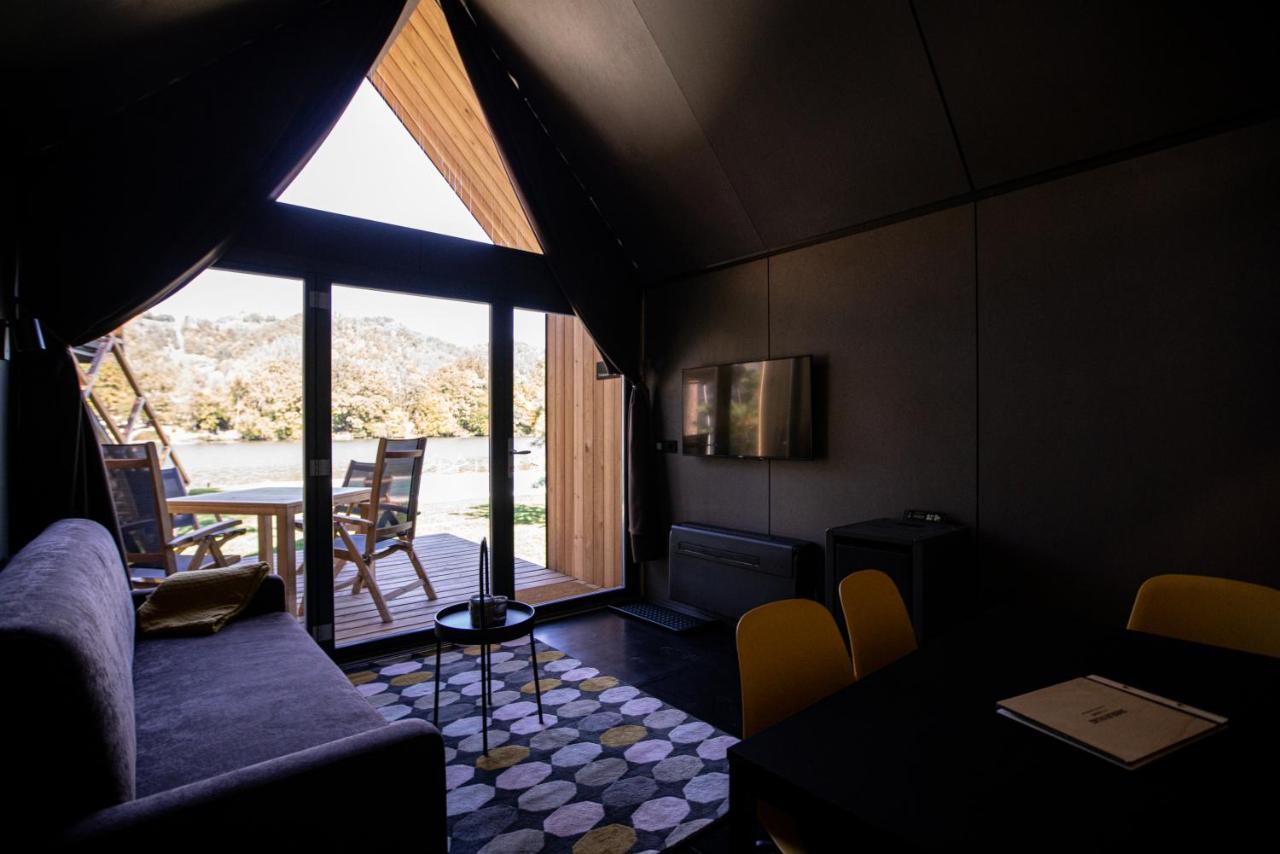 Luxury Glamping Chocolate Village Máribor Exterior foto